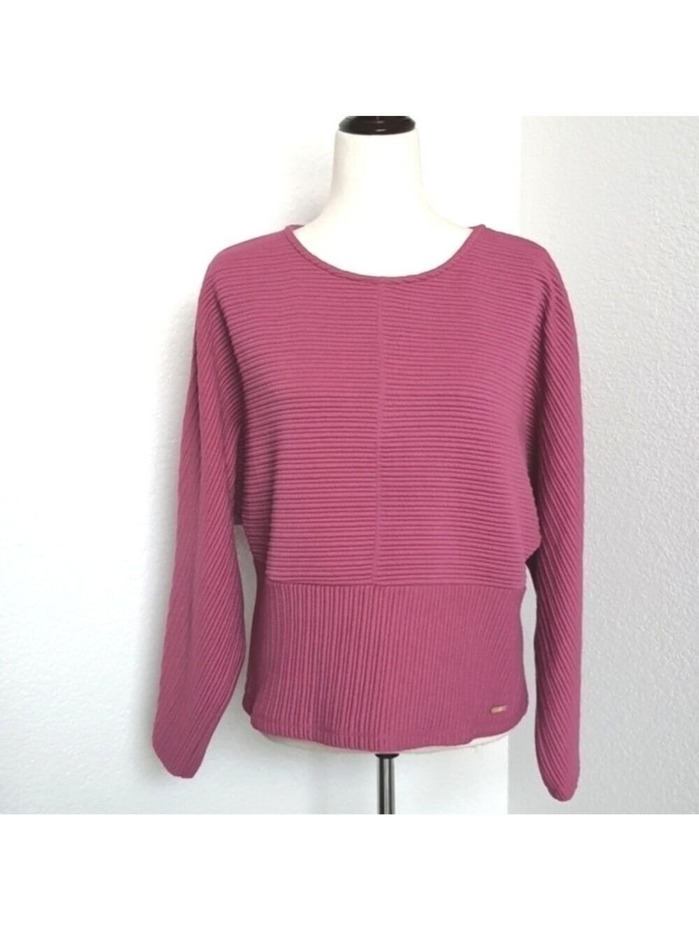 Pink Quilted Sweater Top Long Sleeve Dolman Round Neck Womens Medium